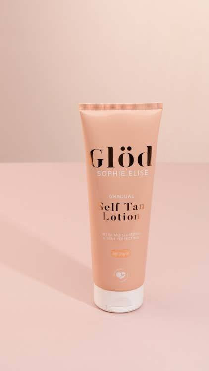 Glød Sophie Elise Gradual self tan lotion - www.Hudonline.no 